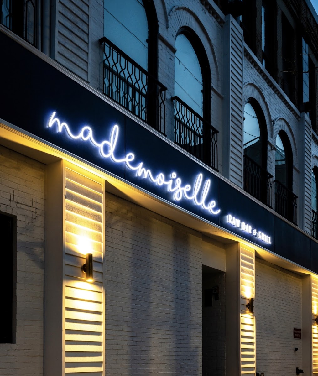 Mademoiselle Raw Bar Grill